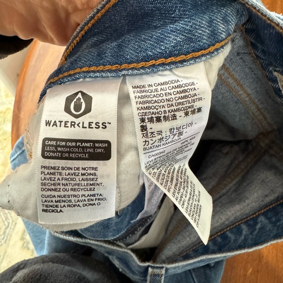 Levi’s wedgie denim - Picture 3 of 6